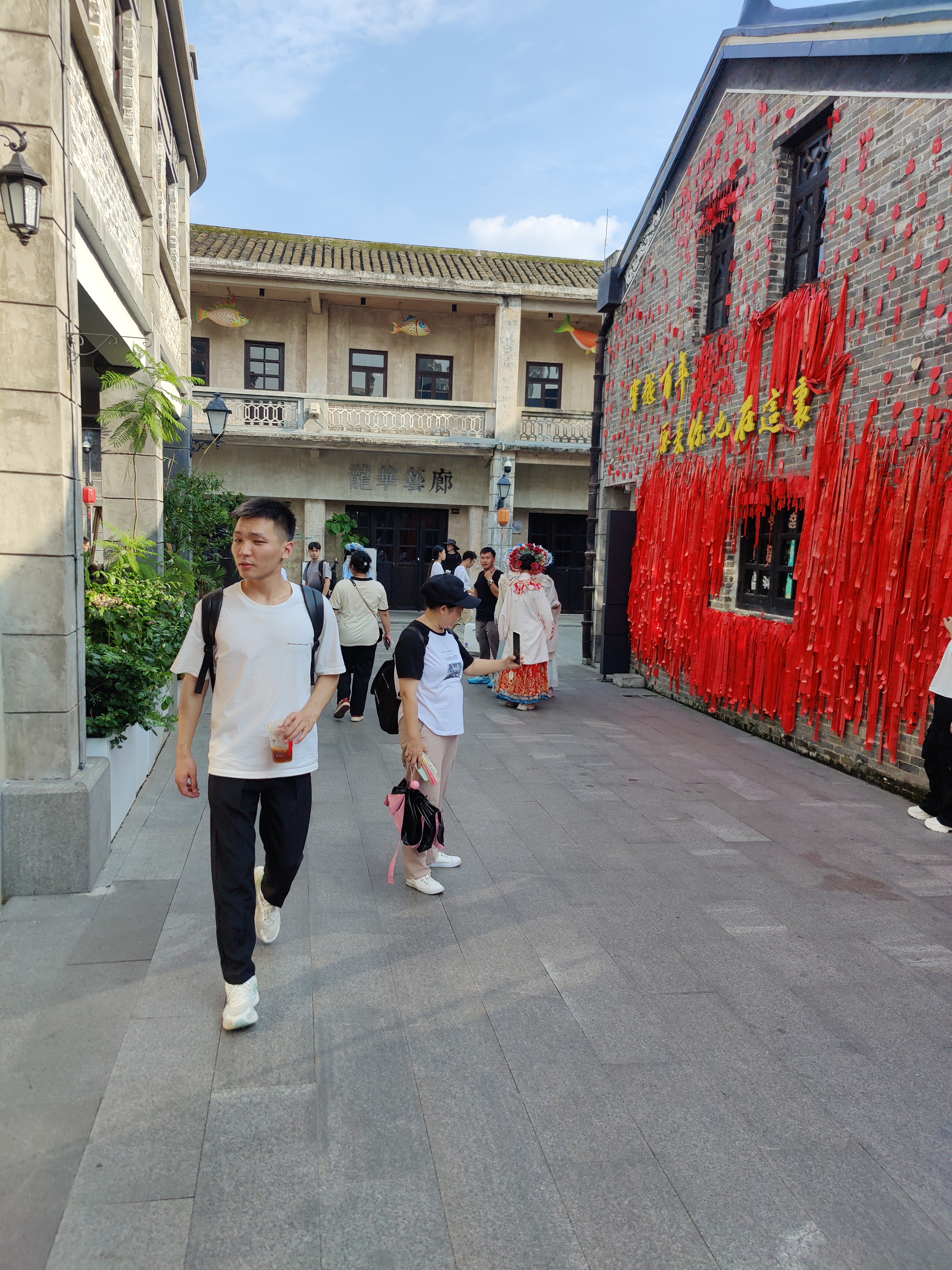 https://media.wuguipeng.com/image/2024/08/2ac6ba67840a148a201385c5e25ea611d315839b.jpg