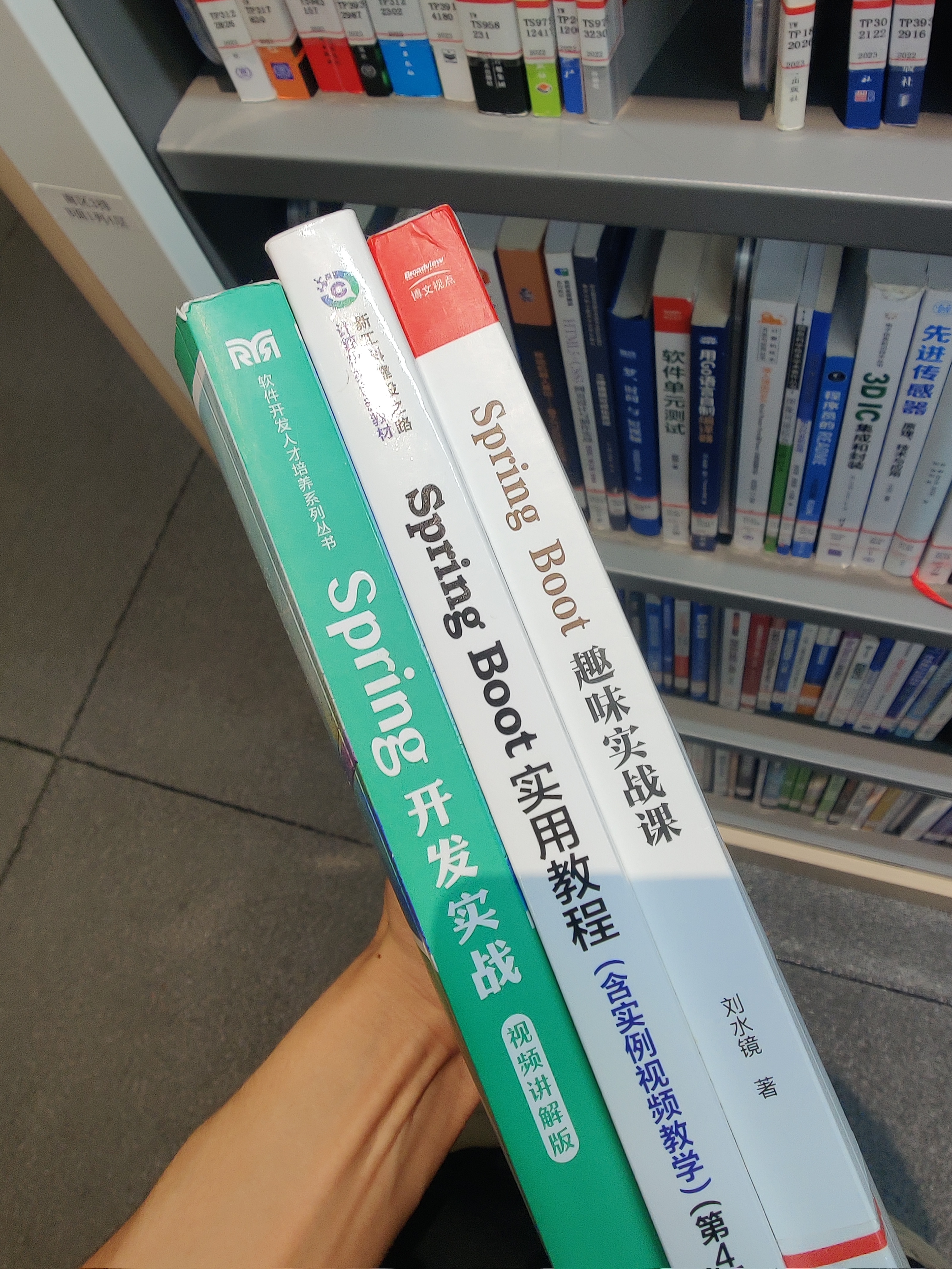 https://media.wuguipeng.com/image/2024/08/b6508563993b15ea96fcf5754d90c8c81a88f095.jpg