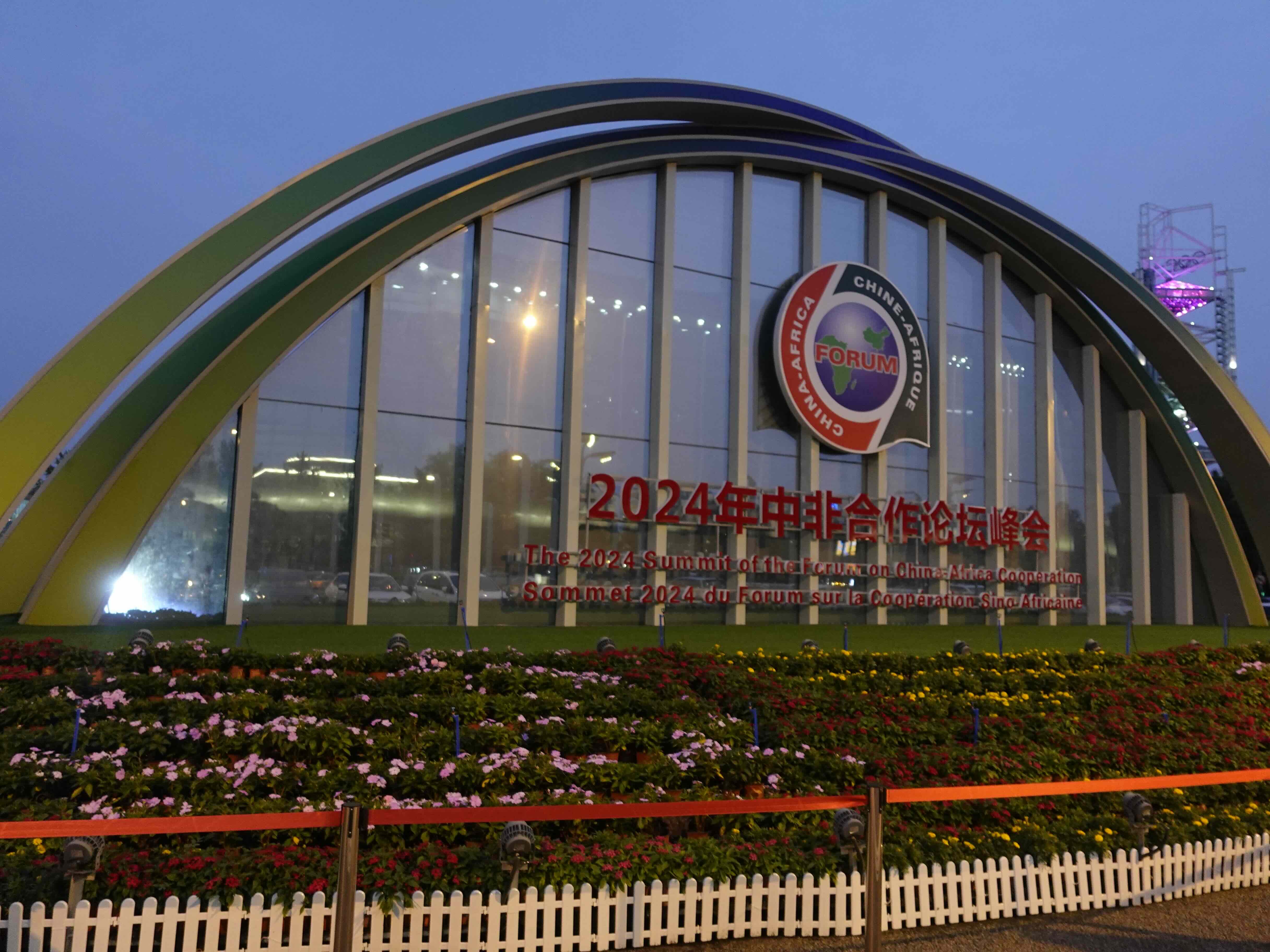 https://media.wuguipeng.com/image/2024/09/b7867d615d5f9e02b270483be0a525573f5269b6.jpeg